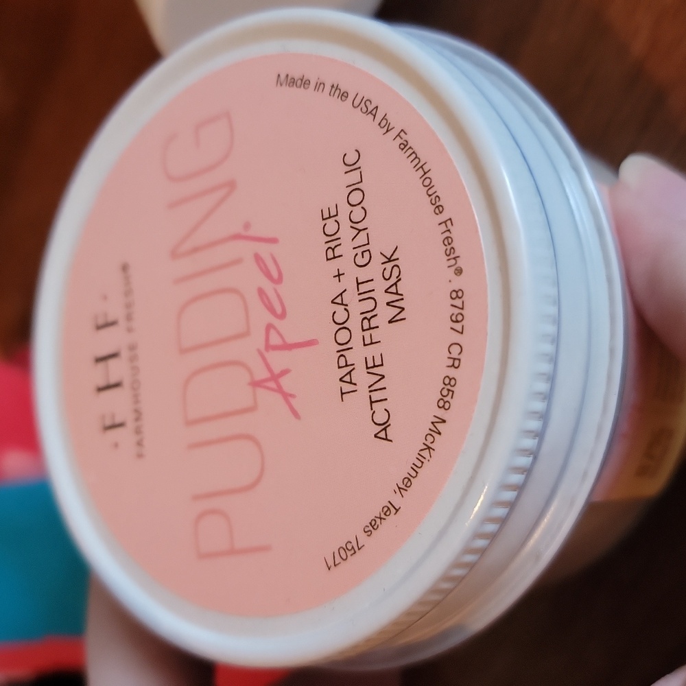 Assorted Skincare and Beauty Products - Picture 7 of 16